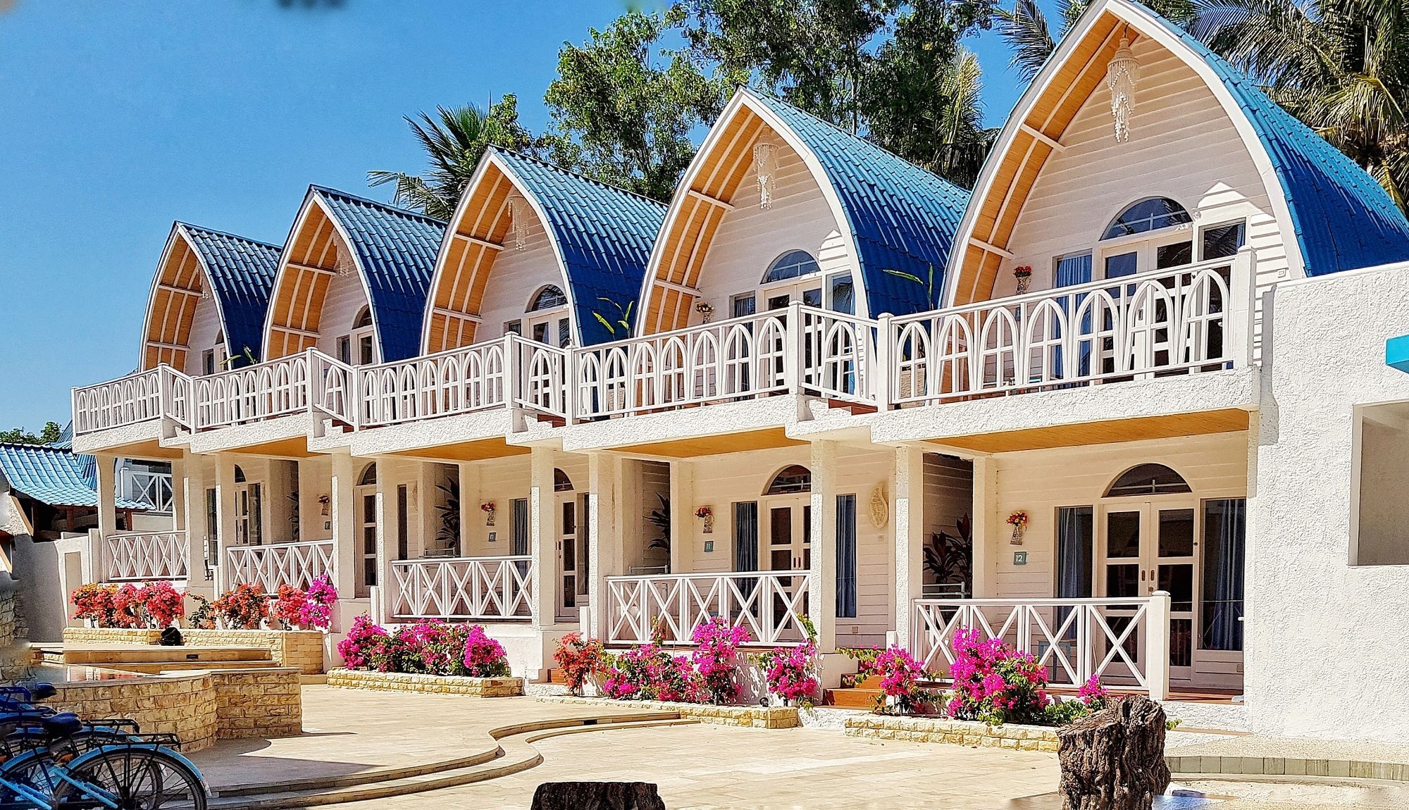 ซันโตรินี บีช รีสอร์ต Hotel กีลีตราวางัน ภายนอก รูปภาพ